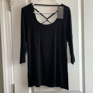 Vie Active Carley 3/4 Sleeve Top | NWT | Size Medium